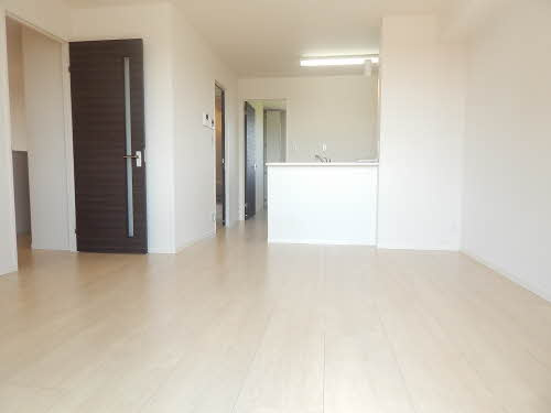 パストラル久留米 B棟の居間・リビング|広いリビング★