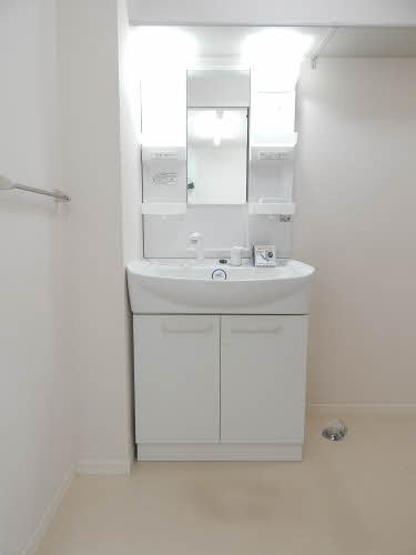 パストラル久留米 B棟の洗面所|広い洗面スペースです★