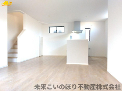 【居間・リビング】 | LIGARE北足立郡伊奈町1号棟 | 一日の中で多くの時間を過すことになるリビングダイニングだからこそ、いつも穏やかな空間であることが必然。爽やかな通風と採光を存分に感じる事が出来る空間です。