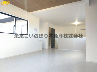 【居間・リビング】 | LIGARE北足立郡伊奈町2号棟 | 解放感のある広々LDKで大切な家族との時間が過ごせます。