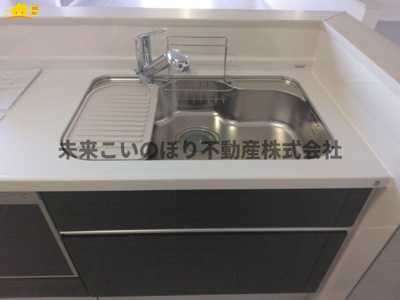 【設備】 | LIGARE北足立郡伊奈町2号棟 | ビルトイン浄水器付きです。大切な家族にはいい水を飲んでもらいたいですね。