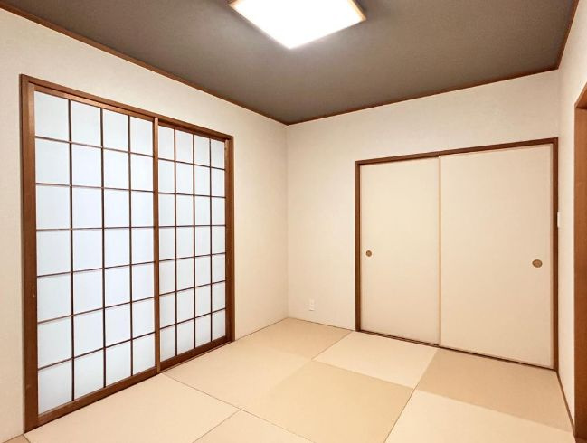 藤沢市石川５丁目　中古戸建の和室|柔らかい畳が心地よい和室
