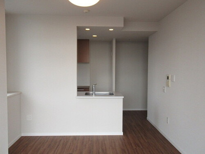 【居間・リビング】 | ザ・スカイクルーズタワー | リビングダイニング（別角度）