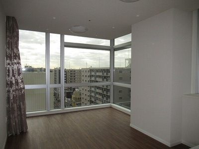 【居間・リビング】 | ザ・スカイクルーズタワー | リビングダイニング