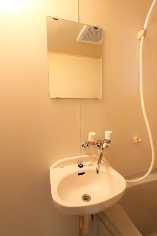 サンピア丸野の洗面所|参考写真です。現況優先。