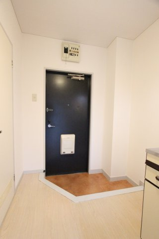 サンピア丸野の玄関|参考写真です。現況優先。