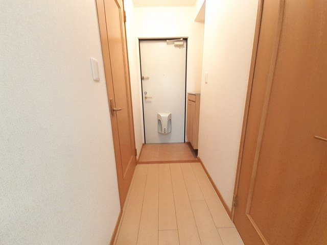 ハピネス浦江の玄関