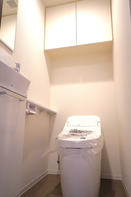 アヴァンカーサ町屋のトイレ|※写真は同タイプ住戸です。