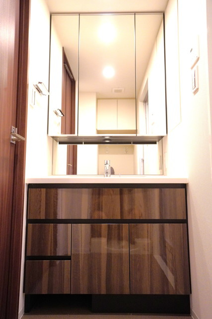 アヴァンカーサ町屋の洗面所|※写真は同タイプ住戸です。