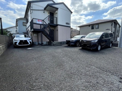 敷地内駐車場（有料・要空き確認）