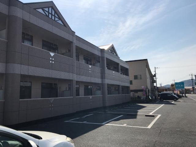 ロイヤルコーポ・サノの外観|外観写真（昼）