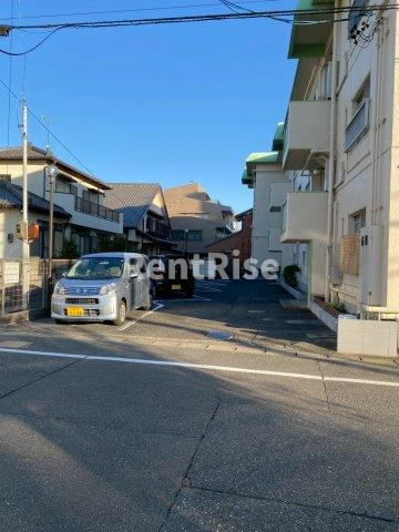 パークハイツの駐車場