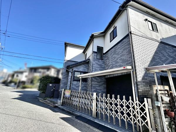 【前面道路含む現地写真】 | 周辺には、コンビニやスーパーなどの生活に便利な施設が揃っております♪