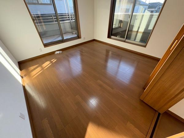 【洋室】 | ●洋室8帖●