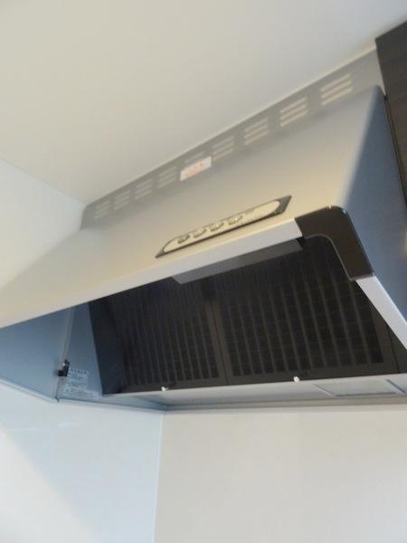 グランパシフィック泉尾Luxeのキッチン|★換気もバッチリ★