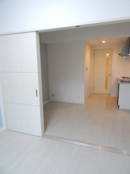 グランパシフィック泉尾Luxeの子供部屋|★綺麗なフローリングです★