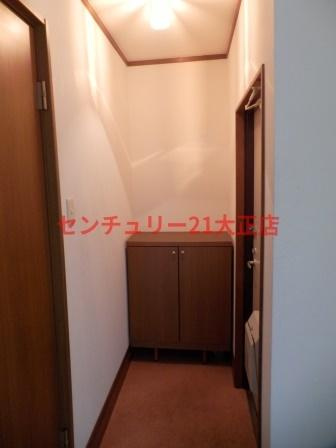 山縣ハイツの玄関