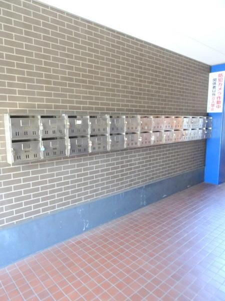 シャロス浅川のエントランス|★メールボックス★