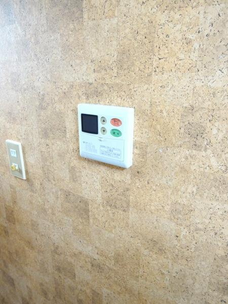 シャロス浅川の浴室|★楽々、給油リモコン★