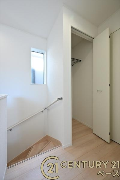 クレイドルガーデン大久保町 ３号棟 ／新築一戸建の内観：施工例|■ＴＶモニター付きインターホンで防犯対策もバッチリ！来客も一目でわかり安心です！■