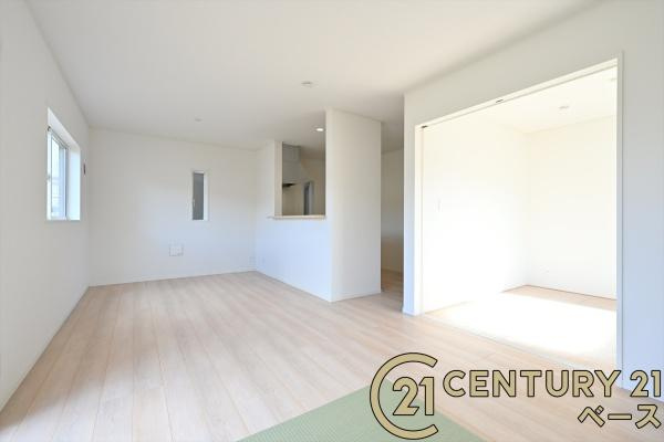 クレイドルガーデン大久保町 ３号棟 ／新築一戸建の内観：施工例|■浄水器付きのシステムキッチンです！■