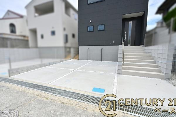 リーブルガーデン高塚台 １号棟 ／新築一戸建のその他|■現地撮影写真■駐車スペース２台分完備！