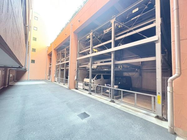 アーバンフォレスト柿生の駐車場|敷地内機械式駐車場