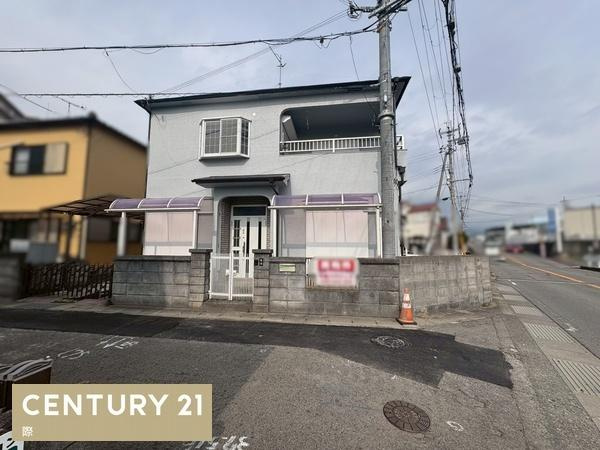 岩出市西国分　中古戸建の前面道路含む現地写真