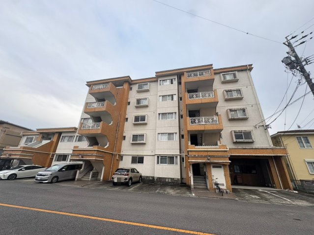 ユニーブル梅坪の外観