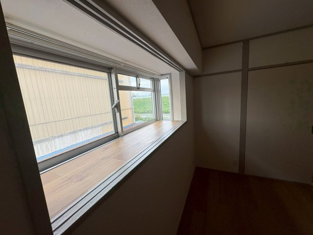 ユニーブル梅坪のバルコニー