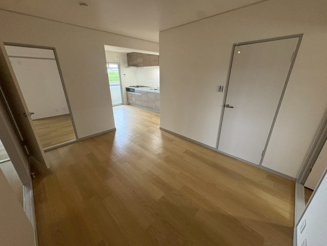 ユニーブル梅坪の居間・リビング