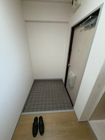 ユニーブル梅坪の玄関