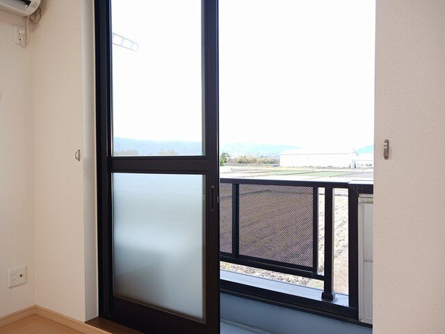 セトル・クレールのバルコニー|バルコニーからの眺めを楽しみながら食事をしませんか