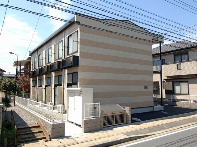 レオパレスペリフェレイアの外観