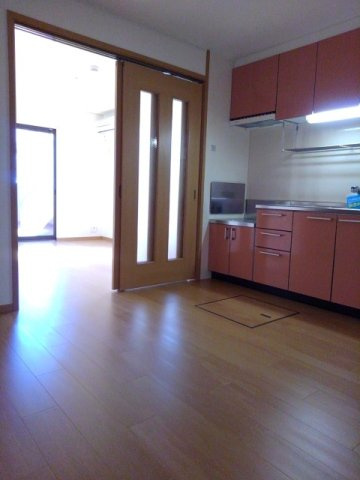 ＰｉｎｅＴｒｅｅＢの居間・リビング