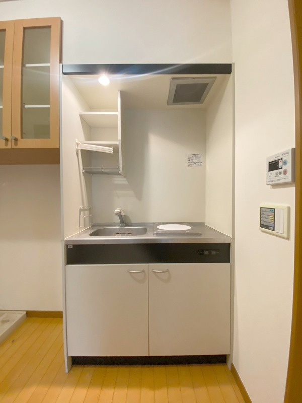 カームハウス中山のキッチン|※同タイプのお部屋、実際のお写真と異なります。