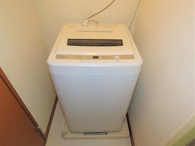 レオパレスエバーグリーンのその他|洗濯機も付いています