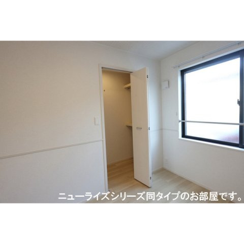 各務原市那加前洞新町３丁目のアパートの収納