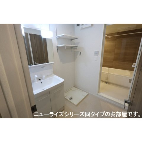 各務原市那加前洞新町３丁目のアパートの洗面所