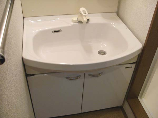 メリー・ヤード泉の独立洗面台|独立洗面台で身支度をすべて済ませてしまいましょう