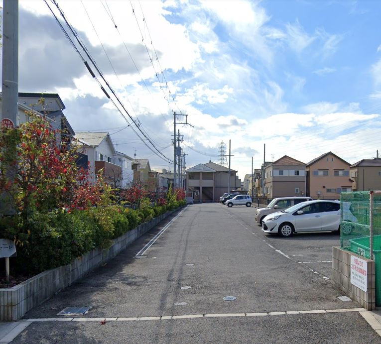 メリー・ヤード泉の駐車場|駐車スペースもあります