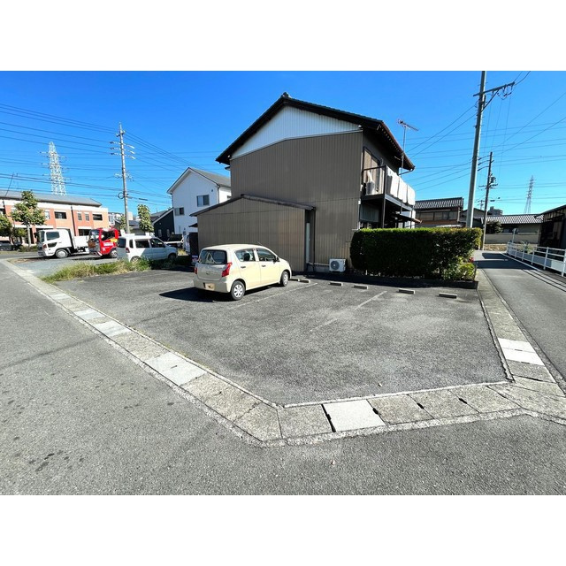 岐阜市敷島町８丁目の駐車場の駐車場
