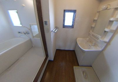 シャーメゾン光明池D棟の独立洗面台|明るい洗面所です