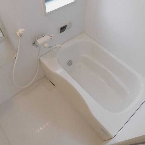 シャーメゾン光明池D棟の浴室