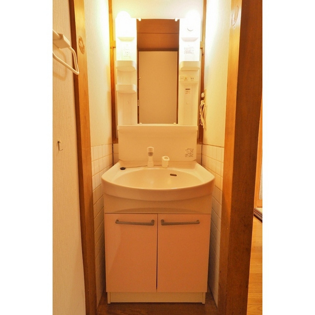 上川手貸家の洗面所|洗髪洗面化粧台