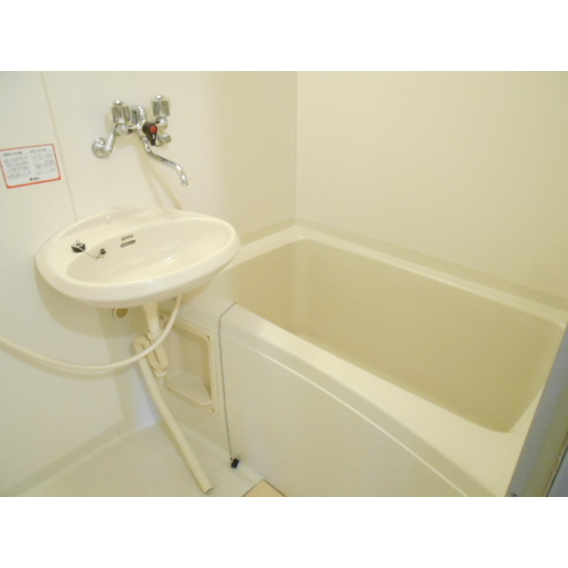 エルディム小柳　Ａ・Bの浴室