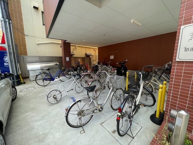 【エントランス】 | アームスコート若江岩田