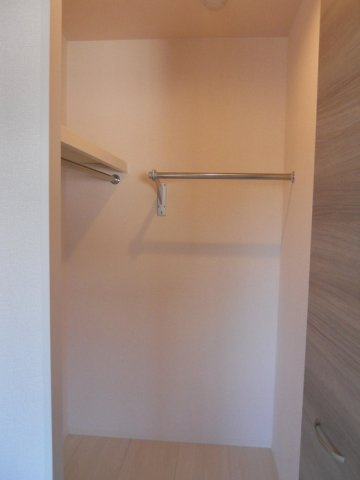 バレンタインハウス温泉町の収納|ウォークインクローゼット