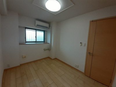 【洋室】 | グレイスコート