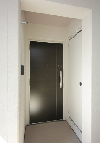 ユーミー矢場町の玄関